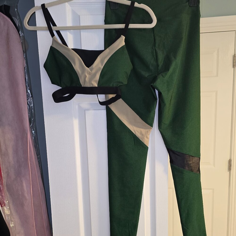 Koral Shantung High Rise Legging and Sports Bra set